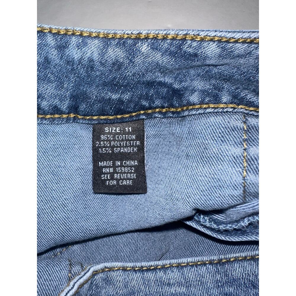 Fire & Rain Denim Women’s Size 11 High-Rise Wide-Leg Cargo Jeans Hanging Straps - Picture 6 of 7